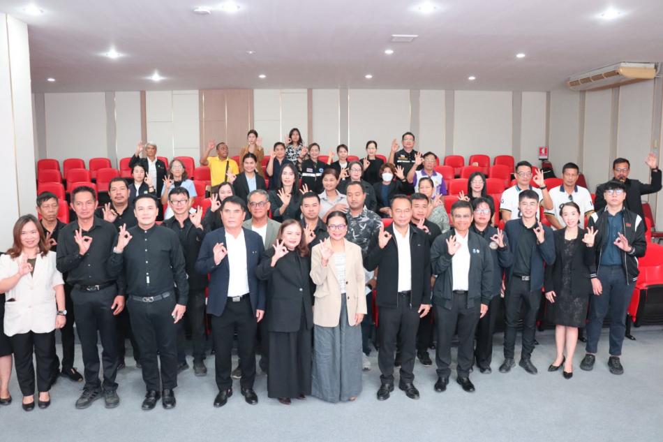 เทศบาลตำบลทับมา ร่วมกับมูลนิธิเพื่อเยาวชนชนบท จัดประชุมเปิดโครงการพัฒนารูปแบบและกลไกการสร้างเสริมสุขภาพและความปลอดภัยจากการทำงาน สำหรับแรงงานข้ามชาติในพื้นที่ตำบลทับมา