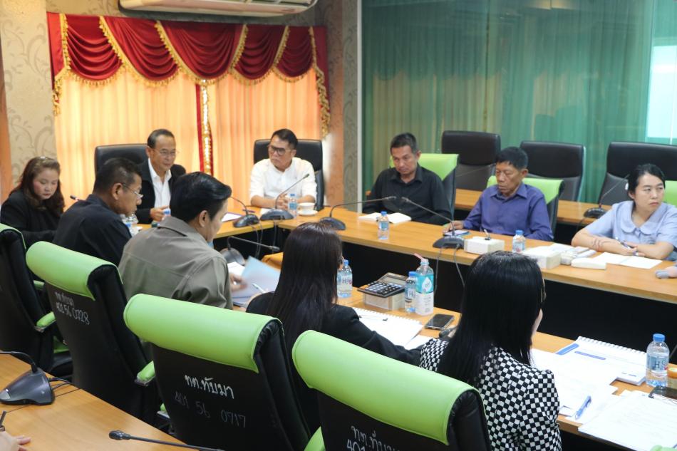 เทศบาลตำบลทับมาประชุมเตรียมความพร้อมแผน Work from Home ฝ่าวิกฤตพลังงาน เน้นไม่กระทบบริการประชาชน