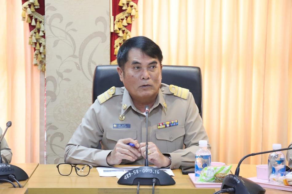 เทศบาลตำบลทับมา ร่วมกับ มูลนิธิเพื่อเยาวชนชนบท และสำนักงานกองทุนสนับสนุนการสร้างเสริมสุขภาพ ประชุมหารือแนวทางการดำเนินงาน "โครงการพัฒนารูปแบบและกลไกการสร้างเสริมสุขภาพและความปลอดภัยจากการทำงาน สำหรับแรงงานข้ามชาติในพื้นที่เขตเมือง"