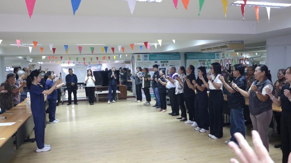 เทศบาลตำบลทับมา ร่วมต้อนรับ คณะศึกษาดูงานจากองค์การบริหารส่วนตำบลวังกระแจะ อำเภอไทรโยค จังหวัดกาญจนบุรี 